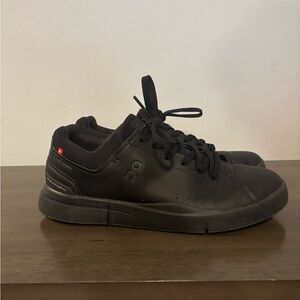 On Running Rogers Black Sneakers
